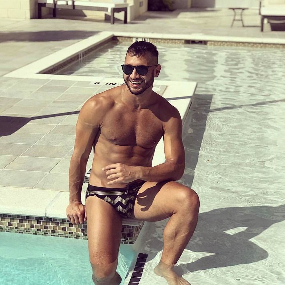 Meet your Posher, Quinton